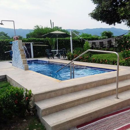 C&H Casa Campestre El Oasis Ricaurte Girardot Panzió Kültér fotó