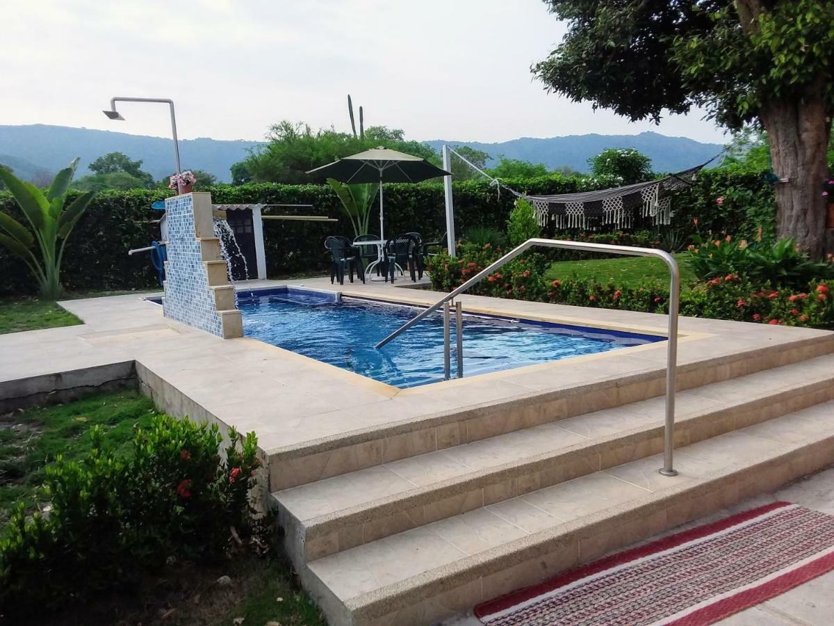 C&H Casa Campestre El Oasis Ricaurte Girardot Panzió Kültér fotó